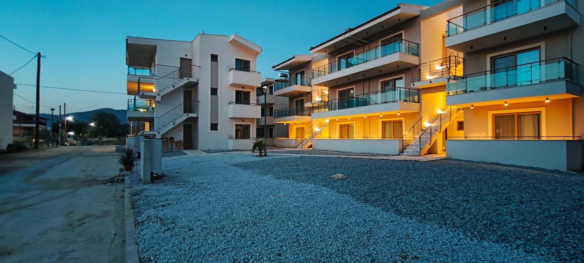 Ofrynio Deluxe Apartments Ofrinion Exterior photo